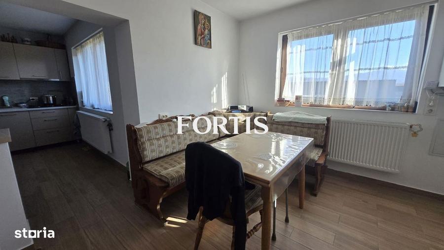 Casa cu priveliste spre munte 150 mp utili cu teren de 1000 mp - 5