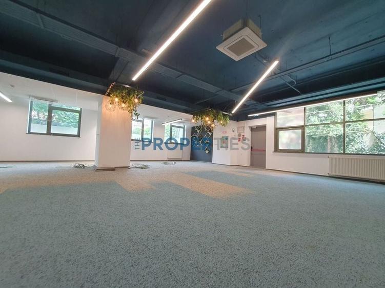 Vanzare cladire de birouri in zona Romana - 13