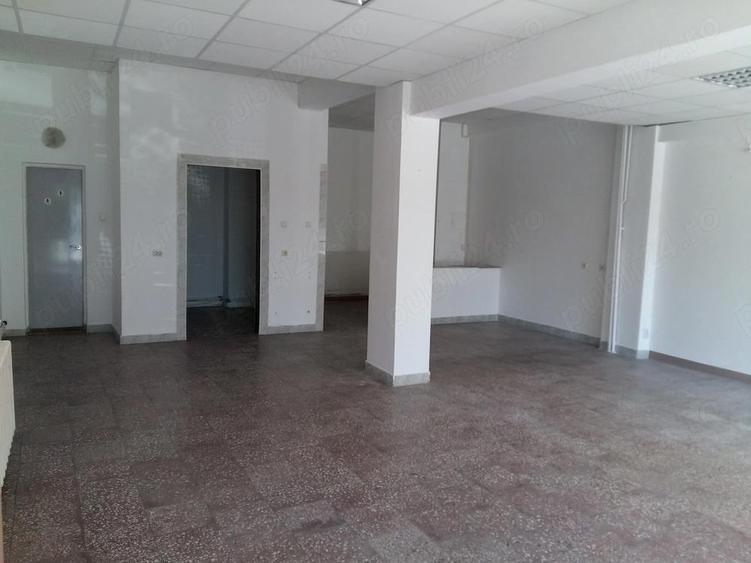 Spa?iu comercial Hunedoara de inchiriat M5 Dacia 37 vis a vis de Profi Super - 2