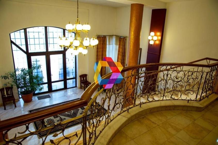 Conac cu piscina - 1810 mp - 4