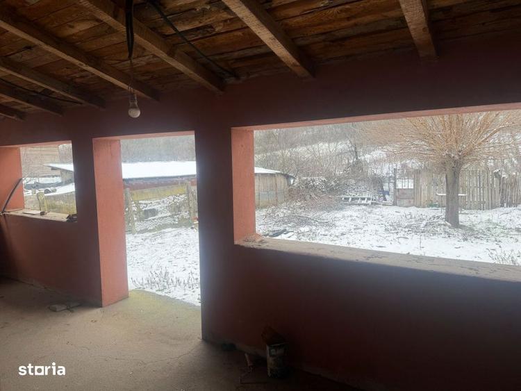 Casa S+P+1, 280 mp utili, 2000 mp teren, zona Podari - 5