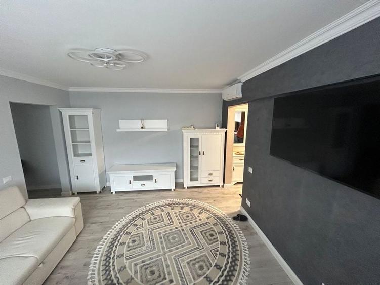 Inchriez apartament 3 camere - 2