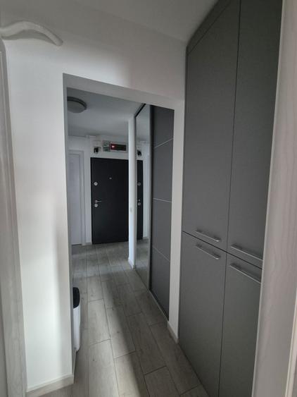 Vand apartament 2 camere in zona Far - 4