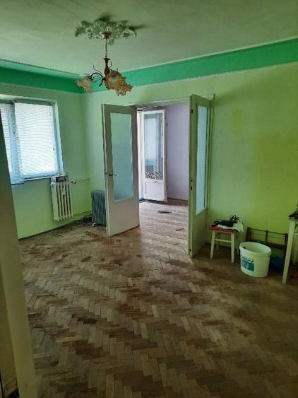 Apartament 2 camere nedecomandate , etj 1 - 7