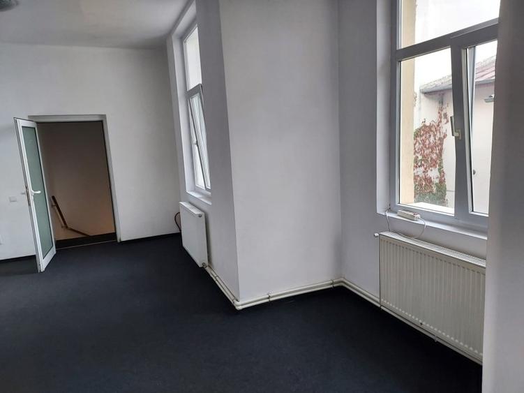 PARTICULAR TITULESCU-METROU BASARAB vila , IDEAL FIRMA,5 cam 1300 eur - 10