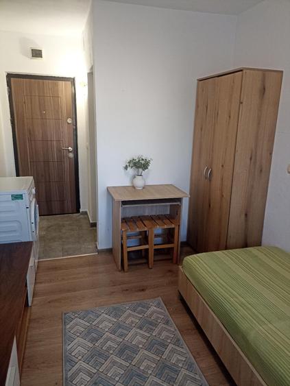 Proprietar inchiriez garsoniera in Complex Studentesc - 4