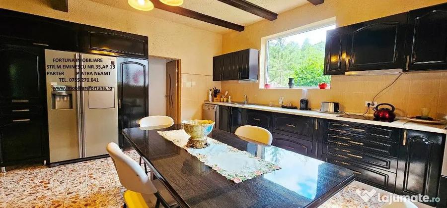 Casa cu o priveliste de vis, in inima naturii, com.Tarcau - 2