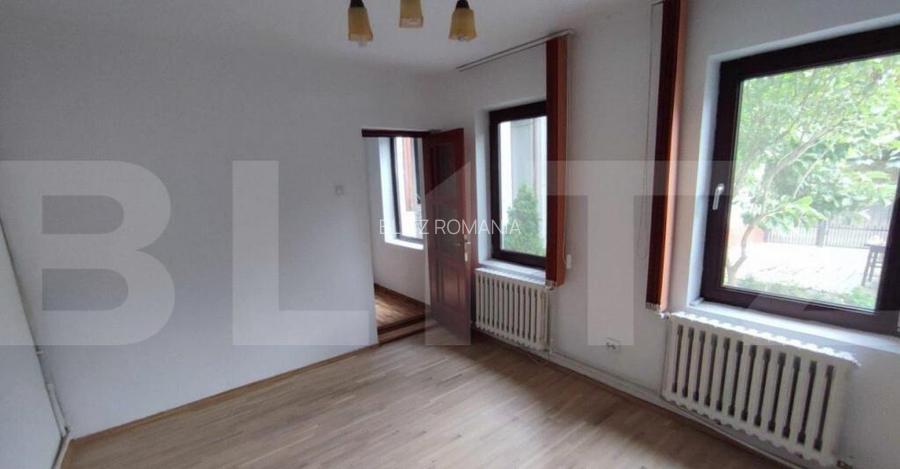 Casa 7 camere, 280mp, zona Brazda lui Novac