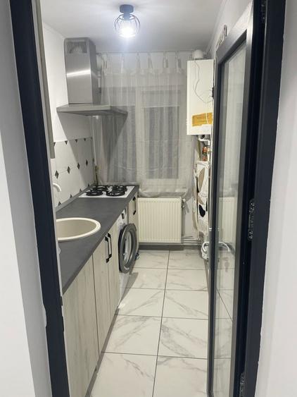 Apartament 40mp 2 camere, ostroveni etaj 3 renovat total, centrala ter - 6