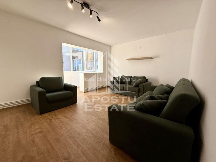 Apartament cu 3 camere, 2 bai, centrala proprie, zona Soarelui