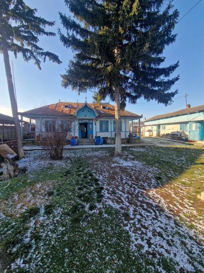 Casa locuibila si teren - 1