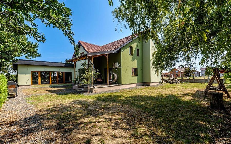 REDUCERE Casa noua, spa?ioasa, in cartierul reziden?... - 4