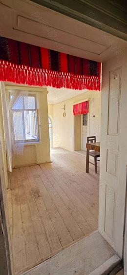 Vand casa la tara - 5