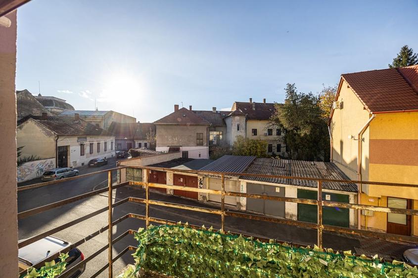 Un etaj întreg. Trei unități. O singură decizie bună. - 2