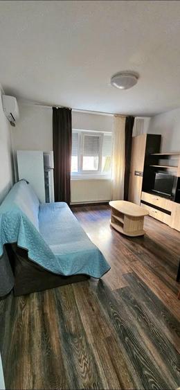 Inchiriez garsoniera zona Soarelui - 2