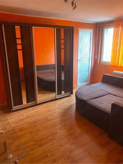 inchiriez apartament 2 camere - 7