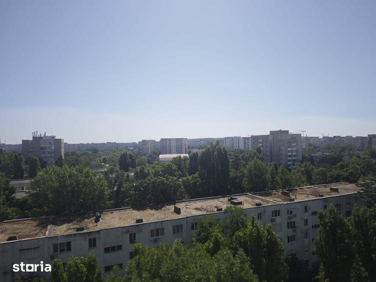 Apartament cu 3 camere semidecomandat în Drumul Taberei