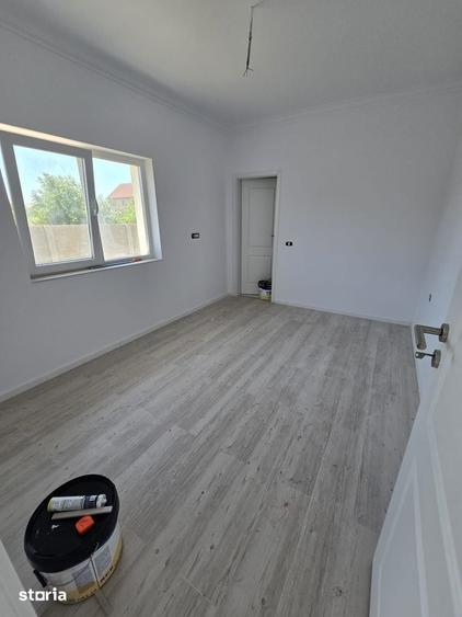 Duplex pe parter Mosnita Noua - 7