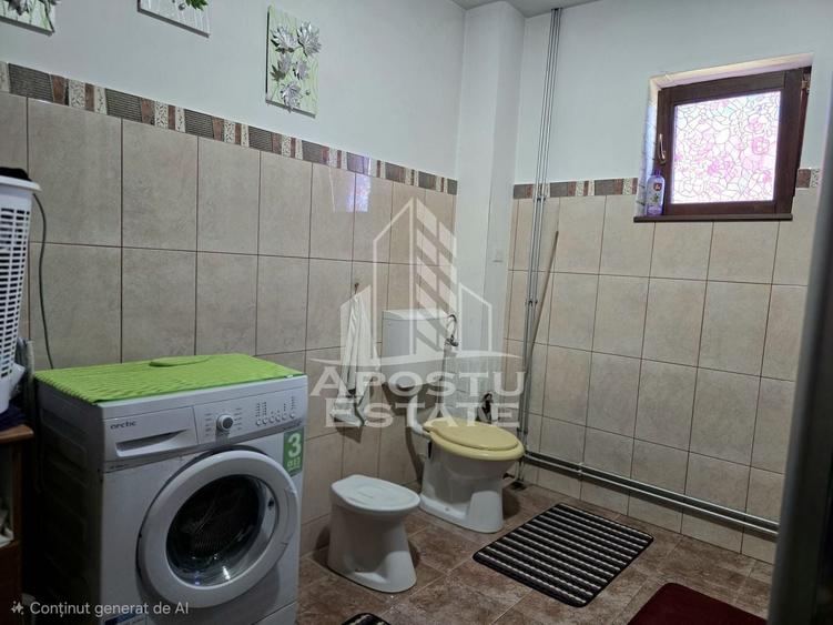 Casă individuală cu 5 camere cu Canalizare în Sud