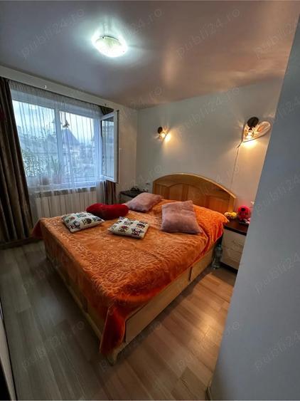 Apartament cu 3 camere semidecomandat în Central
