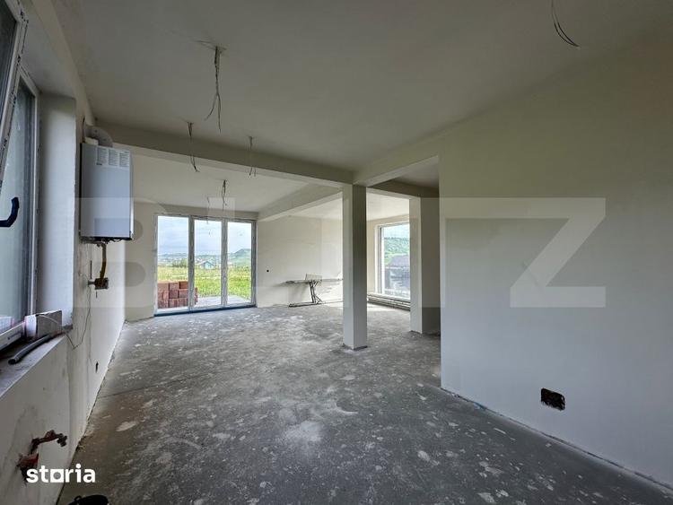Casă cu 4 camere cu Teren 400 Mp în Chinteni