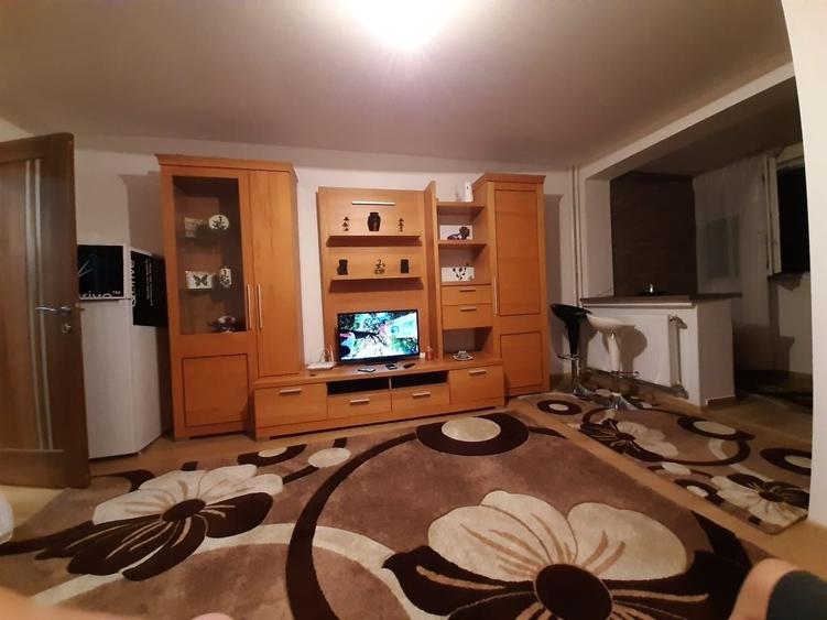 Garsonieră semidecomandată în Brazda lui Novac