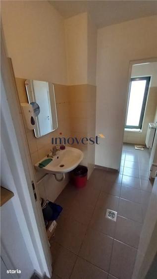 De inchiriat spatiu comercial ( pretabil si pentru birouri) - 4