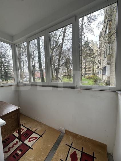 Apartament cu 3 camere decomandat în Tudor