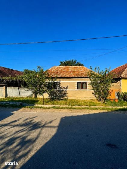 Casă cu 3 camere cu Teren 3300 Mp în Husasău de Tinca