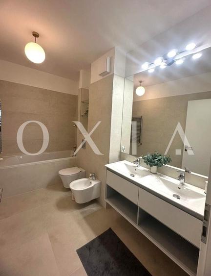 Apartament cu 4 camere semidecomandat, mobilat în Tipografilor