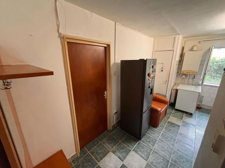 Apartament cu 2 camere decomandat, mobilat în Centrul Civic