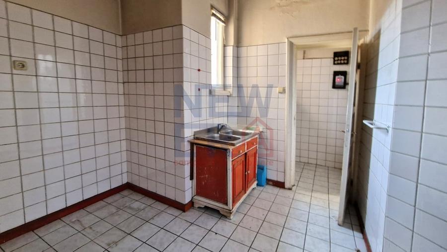 Casă individuală cu 15 camere cu Canalizare în Unirii