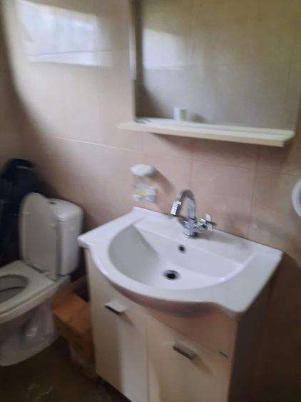 Casă cu 4 camere în Exterior Vest