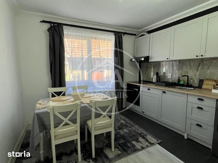 Apartament cu 3 camere semidecomandat în Iorga