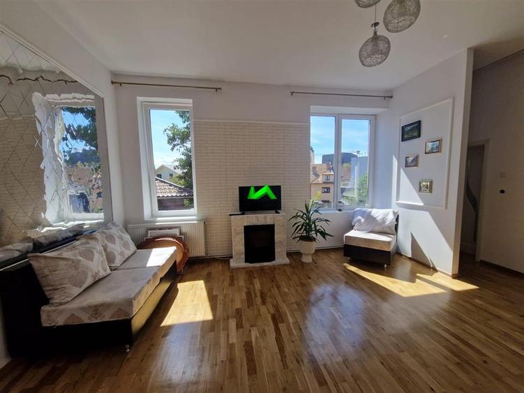 Apartament cu 2 camere decomandat, mobilat în Calea Dumbrăvii