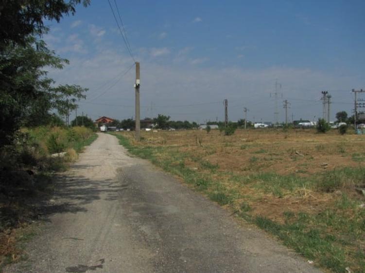 Teren Construcții intravilan de 14800 mp, în Central