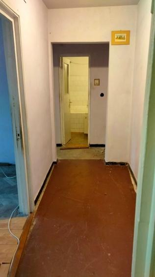 Apartament cu 3 camere semidecomandat în Tomis Nord