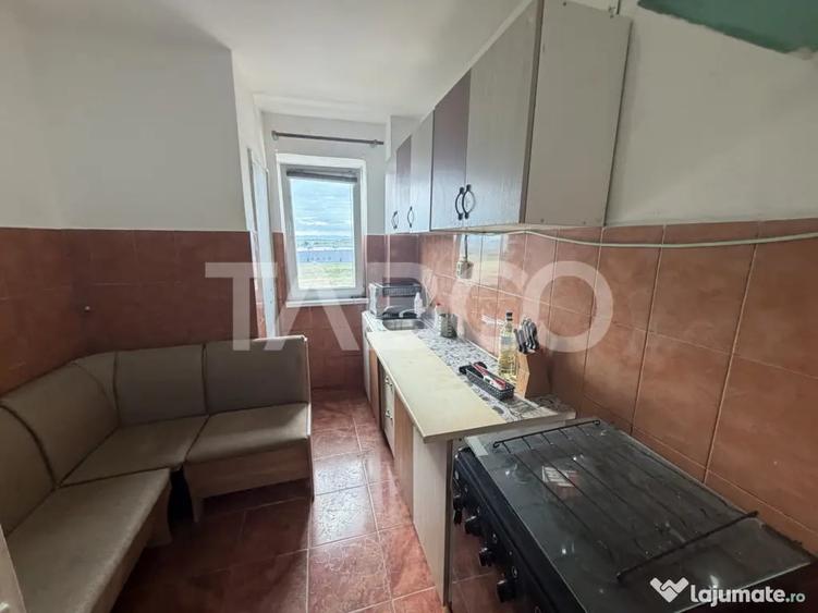 Apartament cu 3 camere semidecomandat în Central