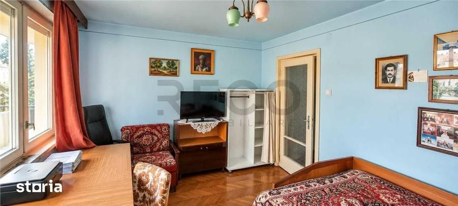 Apartament cu 3 camere nedecomandat în Gării