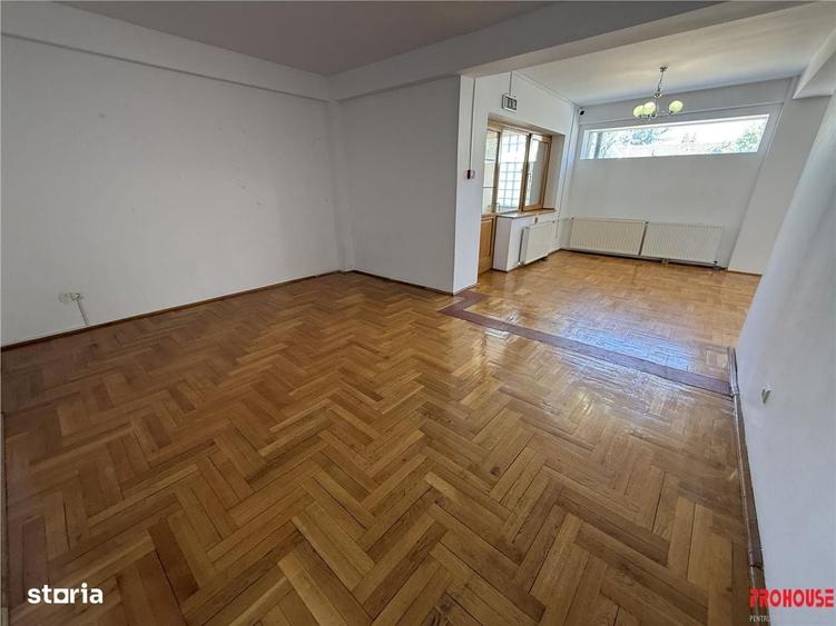 Spațiu comercial, de 600 mp, în Calea Moldovei