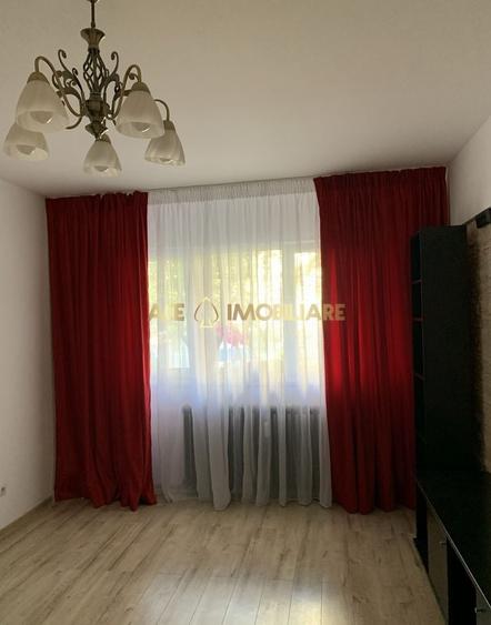 Apartament cu 3 camere decomandat, mobilat în Drumul Taberei