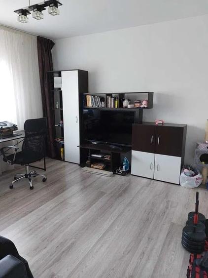 Apartament cu 2 camere decomandat, mobilat în Alexandru cel Bun