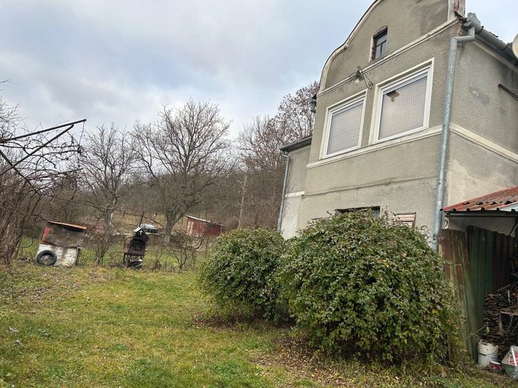 Casă cu 4 camere în Homorod