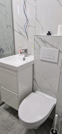 Apartament cu 4 camere în Fetești-Gară