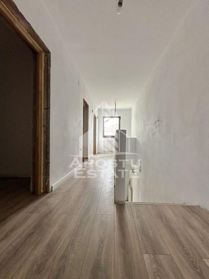 Duplex cu 4 camere, 2 bai si dressing in Giroc la asfalt. - 3