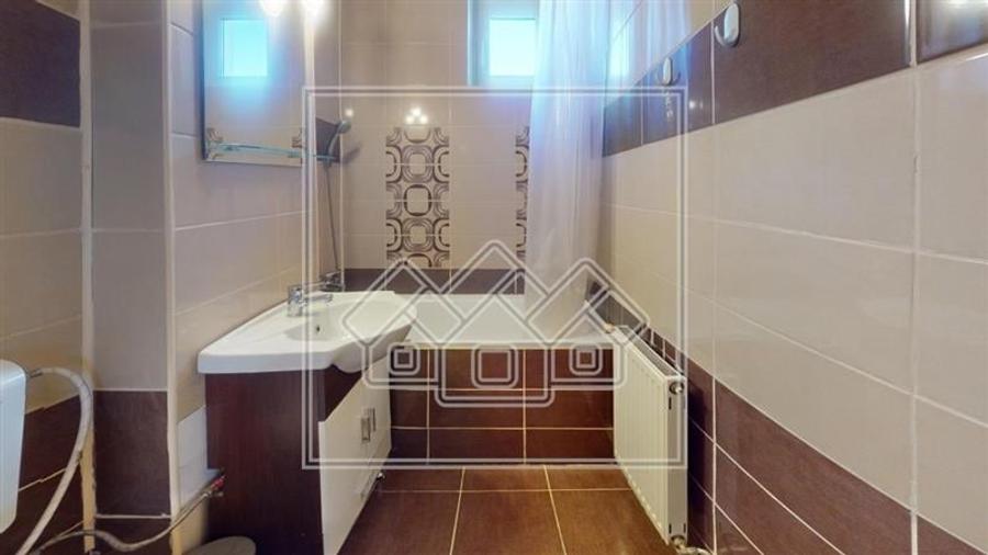 Apartament de vanzare in Sibiu - 47 mp utili + balcon - decomandat - 8