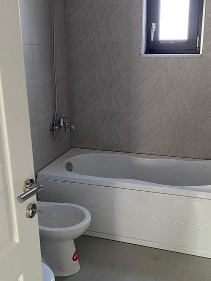 Casa de Vanzare in Hemeius, Bacau - 6