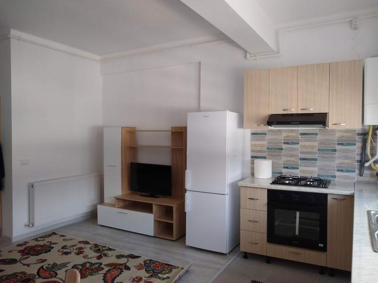 Vand apartament doua camere - 2