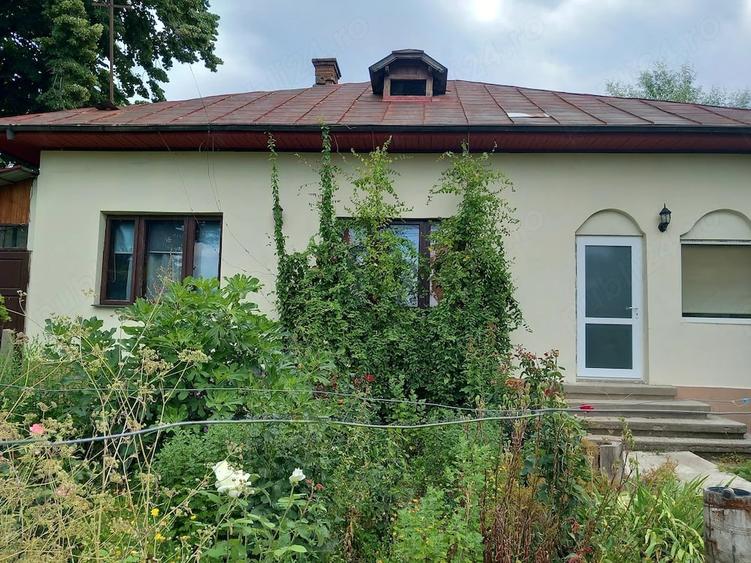 Casă cu 4 camere cu Teren 960 Mp în Movilița