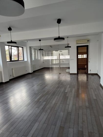 Birouri / After school -  Crangasi – Regie Vila  7 camere, Curte 120mp. Parcare  - 13